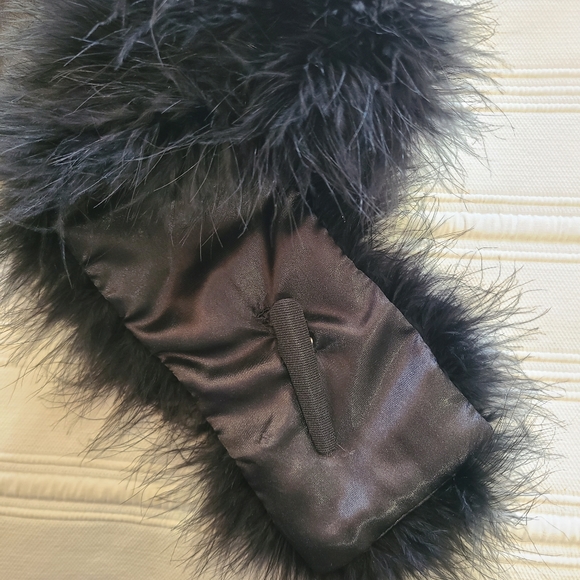 100% Turkey feather Neck scarf/shawl - Picture 2 of 3